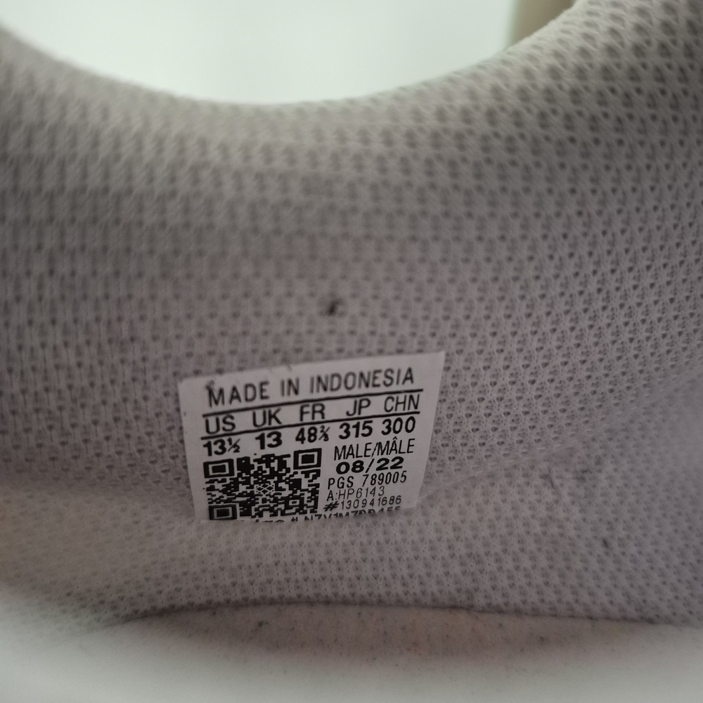 Adidas Men's White Cloudfoam Sneakers - Picture 2 of 7